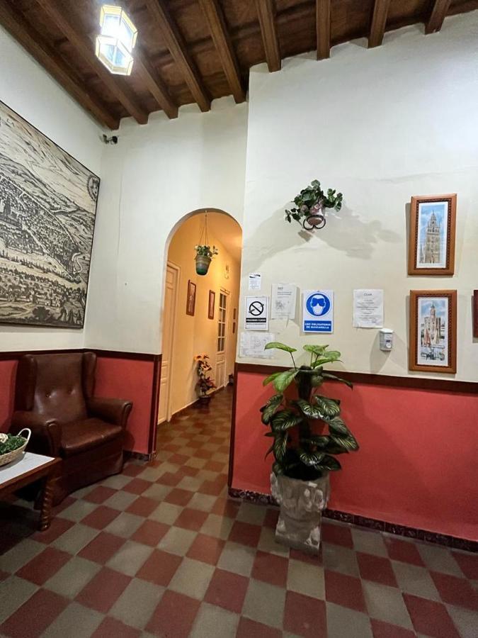 Pension Bienvenido Sevilla Eksteriør billede