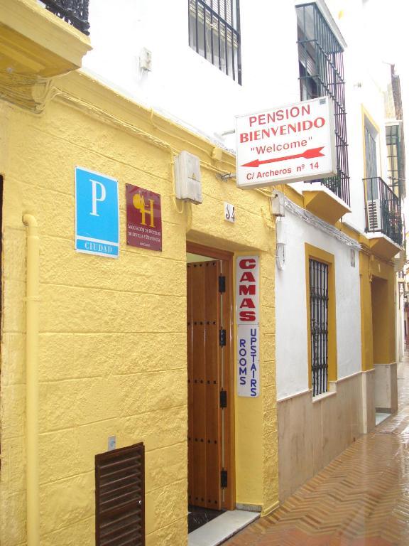 Pension Bienvenido Sevilla Eksteriør billede